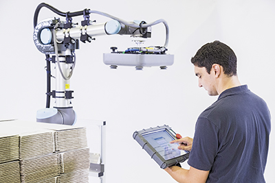 Kollaborative Roboter helfen, die Effizienz und Flexibilität in der Fertigung und Logistik zu steigern